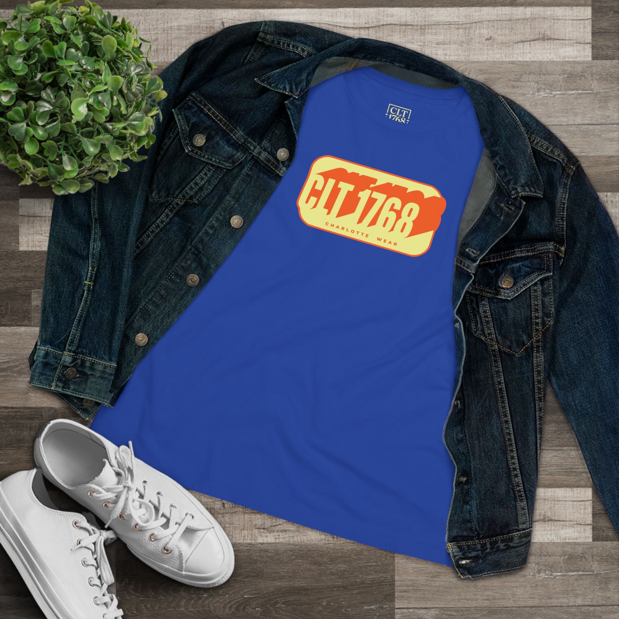 CLT 1768 Queens Crown Women's T-Shirt | Tru Royal